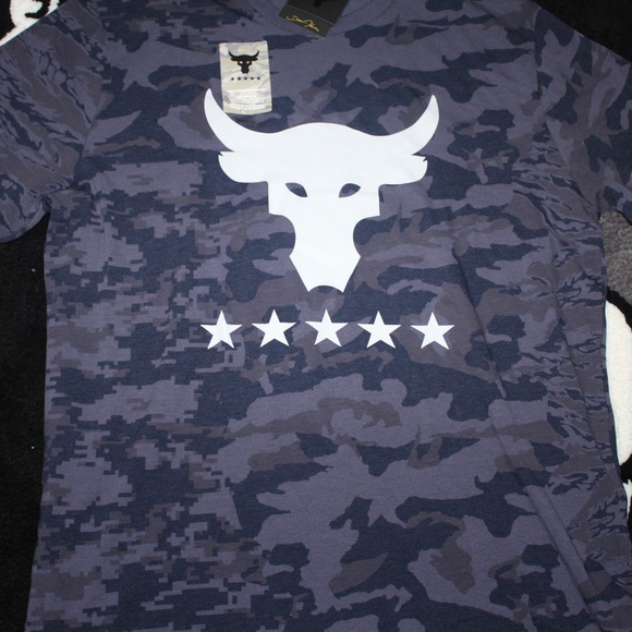 Men's Project Rock Veterans Day Show Camo T-Shirt - Picture 2 of 7